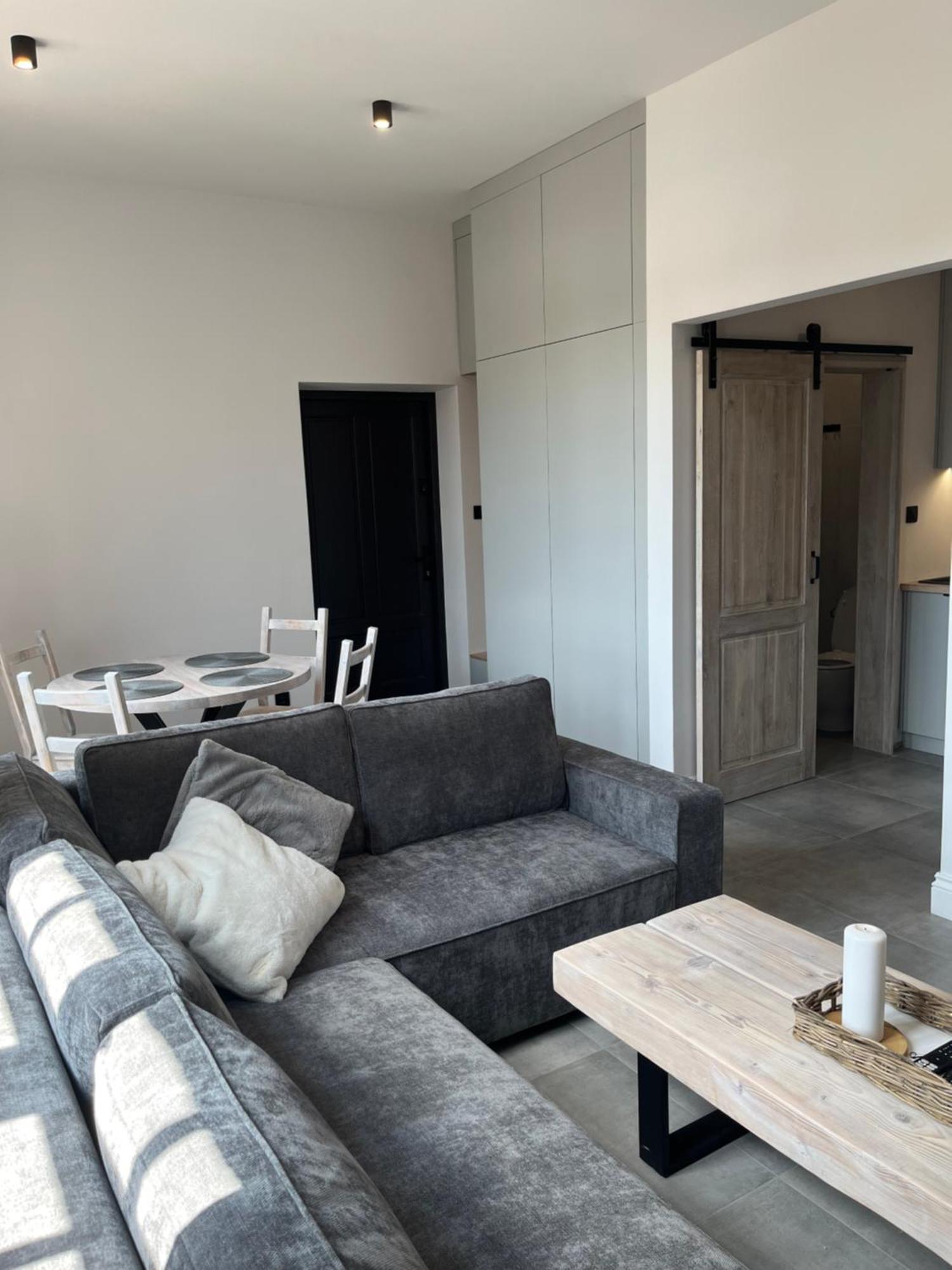 לובלין Neighbourhood Apartment מראה חיצוני תמונה
